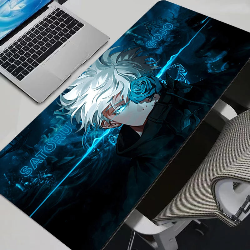 Tapis de souris bleu avec illustration de Gojo Satoru et yeux bleus