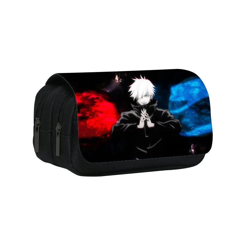 Trousse noire zippée avec visuel du personnage Gojo, fond rouge et bleu.