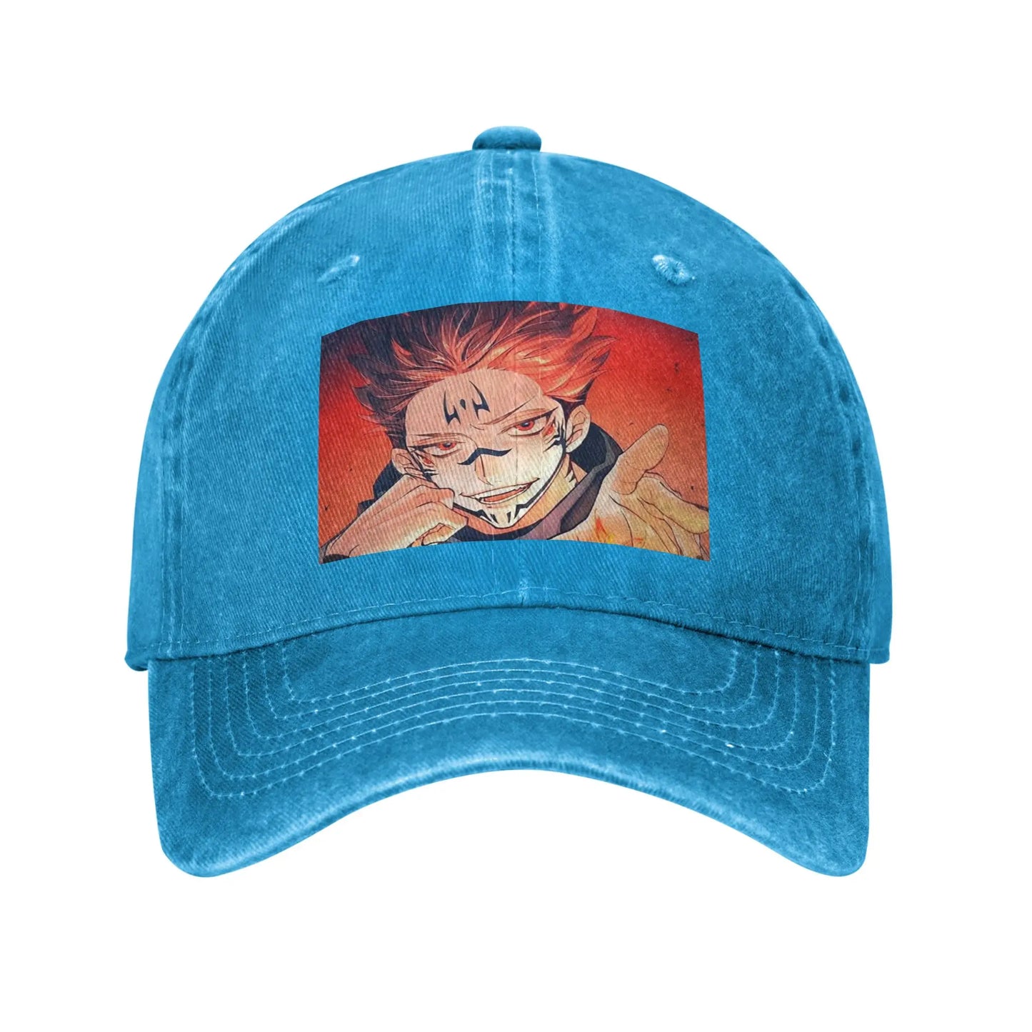 Casquette en toile bleu clair avec patch carré du personnage souriant, visière courbée piquée