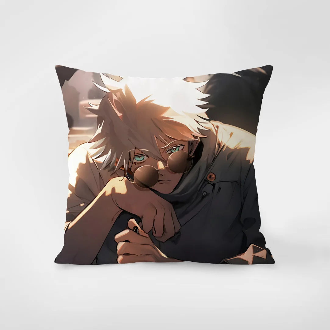 Coussin carré noir à portrait animé sombre, yeux verts, cheveux blancs et dorés
