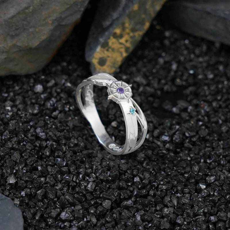 Bague argent Geto/Gojo avec pierre violette et touches bleu clair, motif étoile